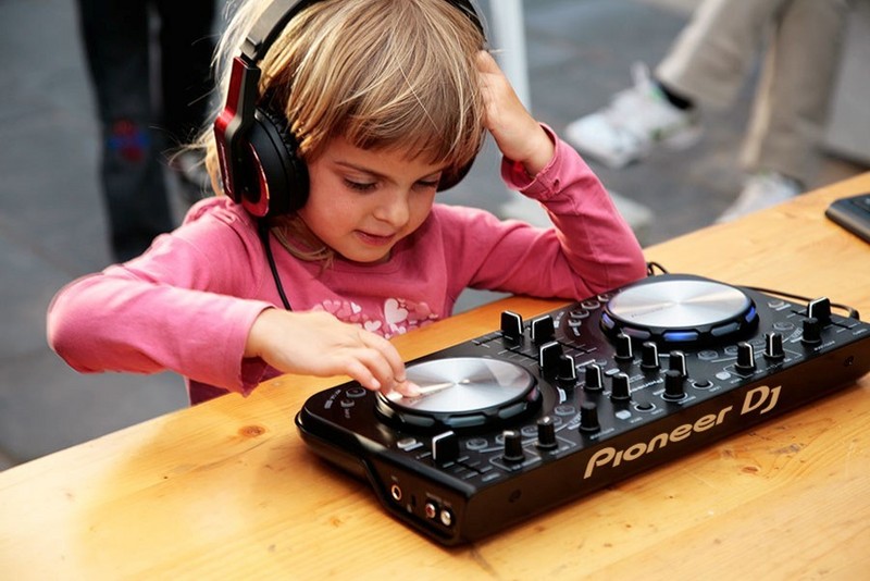 PioneerDJ.JPG