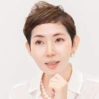 勅使川原真衣